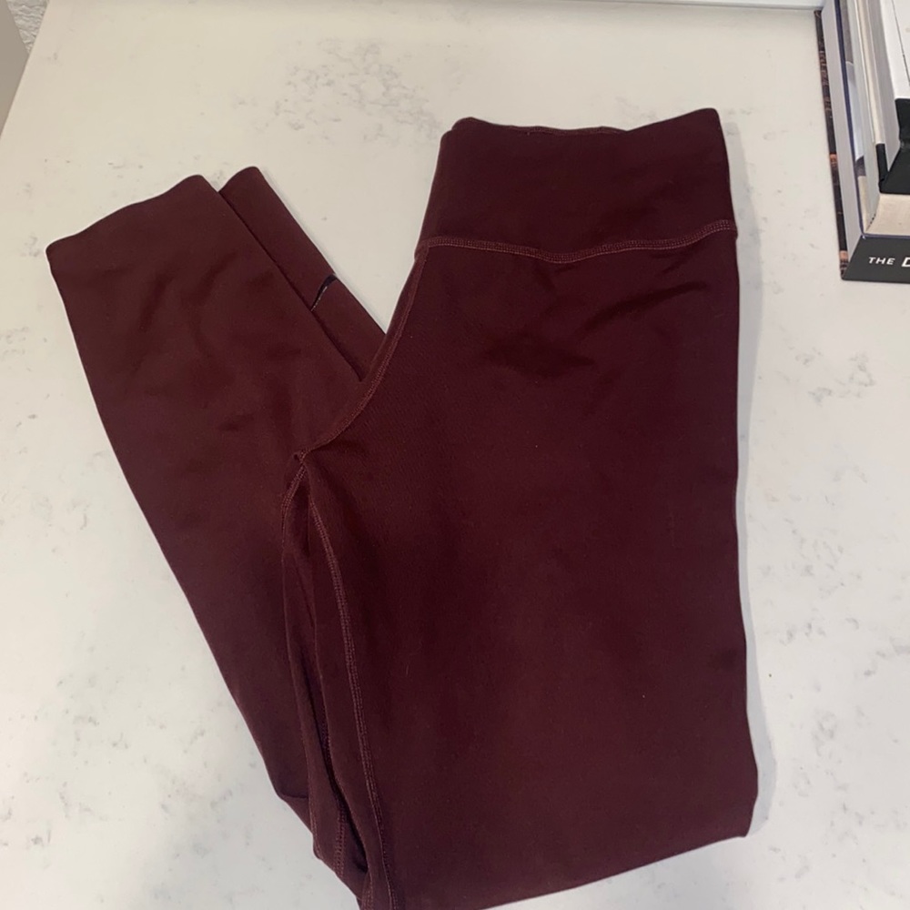 Maroon leggings